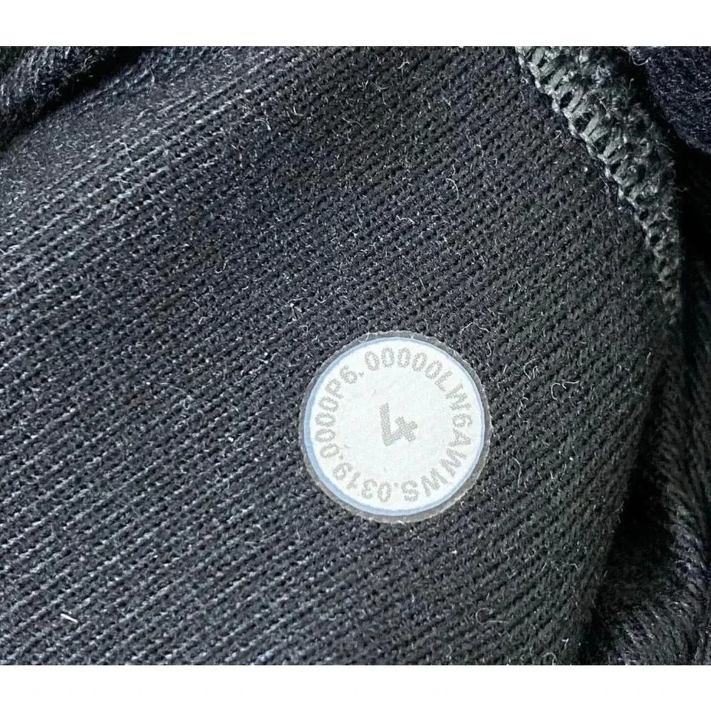 Lululemon Women's Size 4 Heathered Dark Gray Retreat Yourself Crop Pants